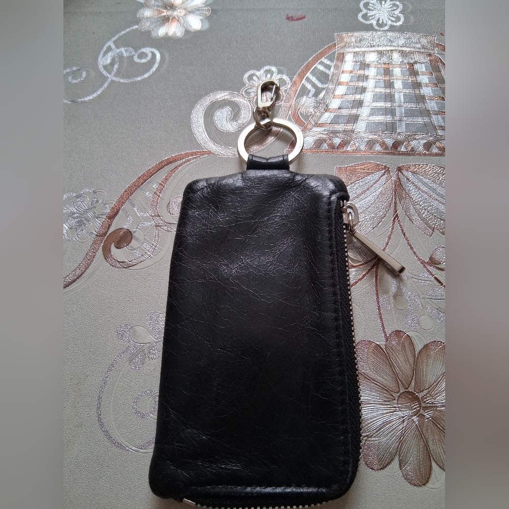HOBO Black Leather Keychain Pouch - Picture 2 of 3